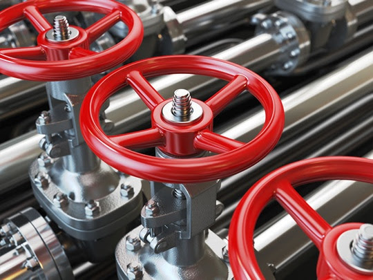 LNG Pipes - 123RF